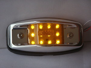 8532002-1 船板型邊燈12P 黃外銀框